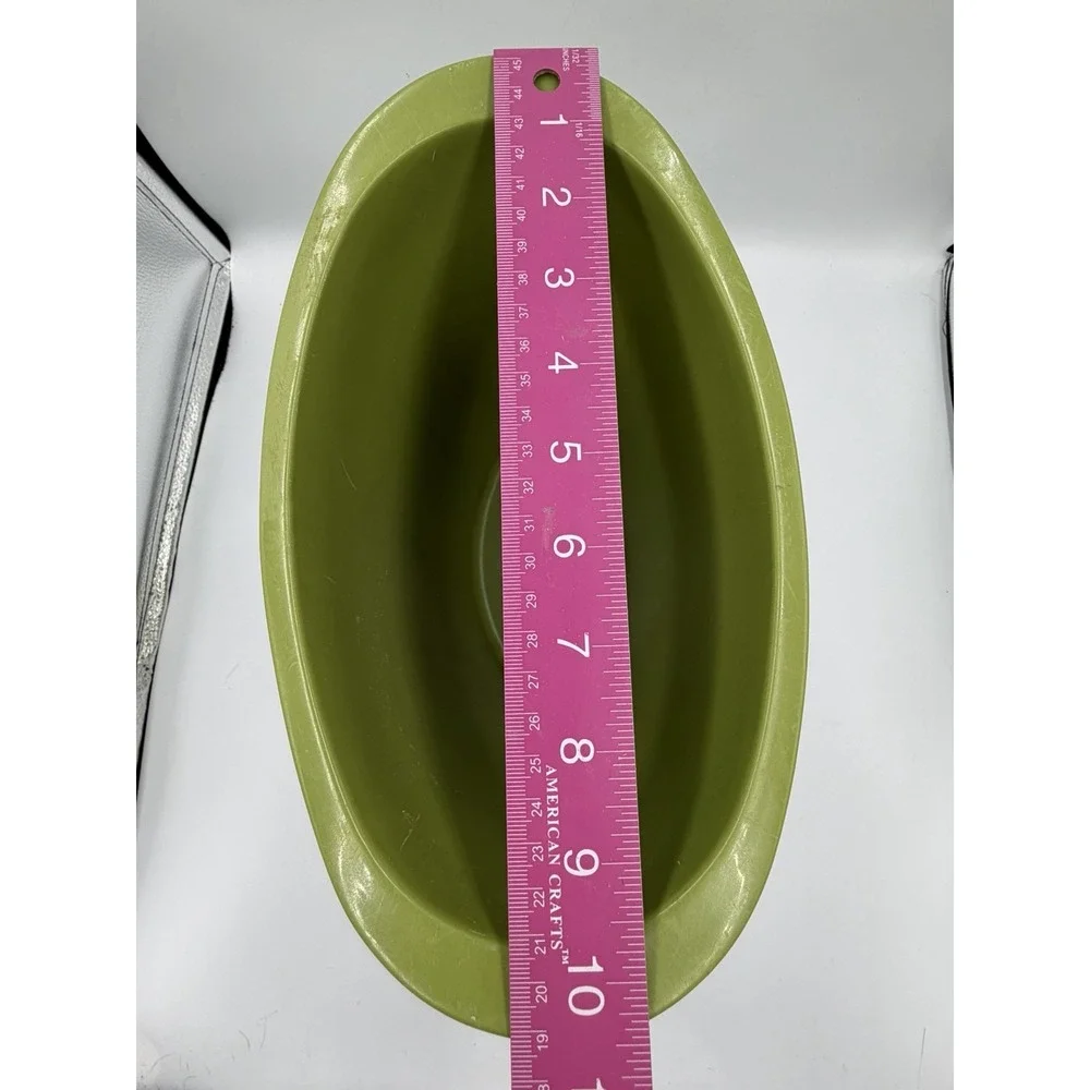 Vintage 1960s-1970s Avocado Green Footed Plastic Waste Basket Leaf Design
